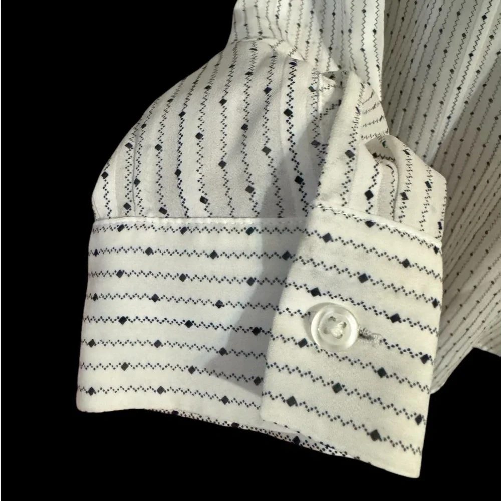 ❤️ANN TAYLOR PRISTINE PERFECT for OFFICE/CAREER BLOUSE SMALL #V - Picture 6 of 7